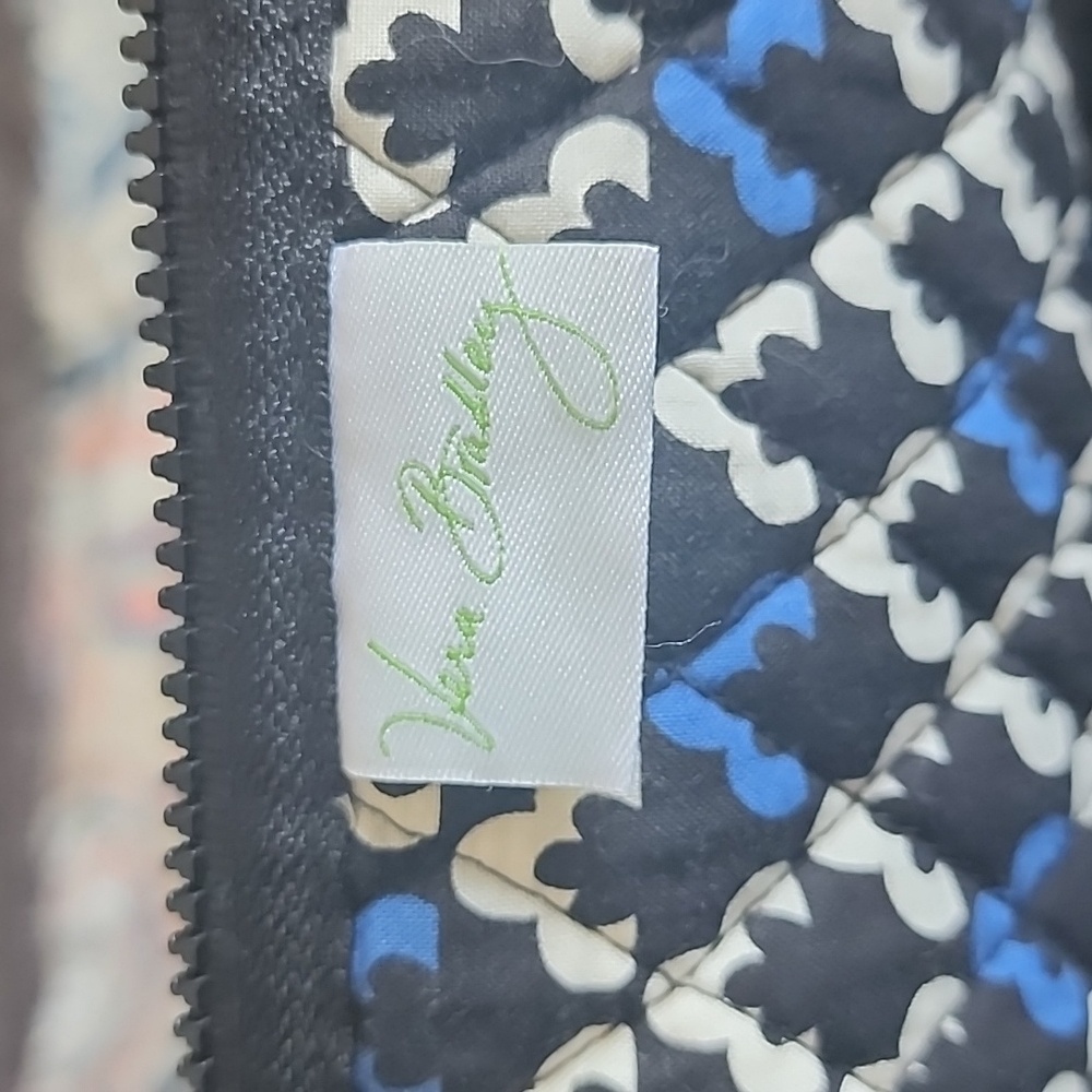 Vera Bradley Duffle - Picture 3 of 7
